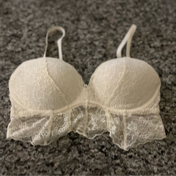 White/Ivory lace push-up bralette - Picture 2 of 4